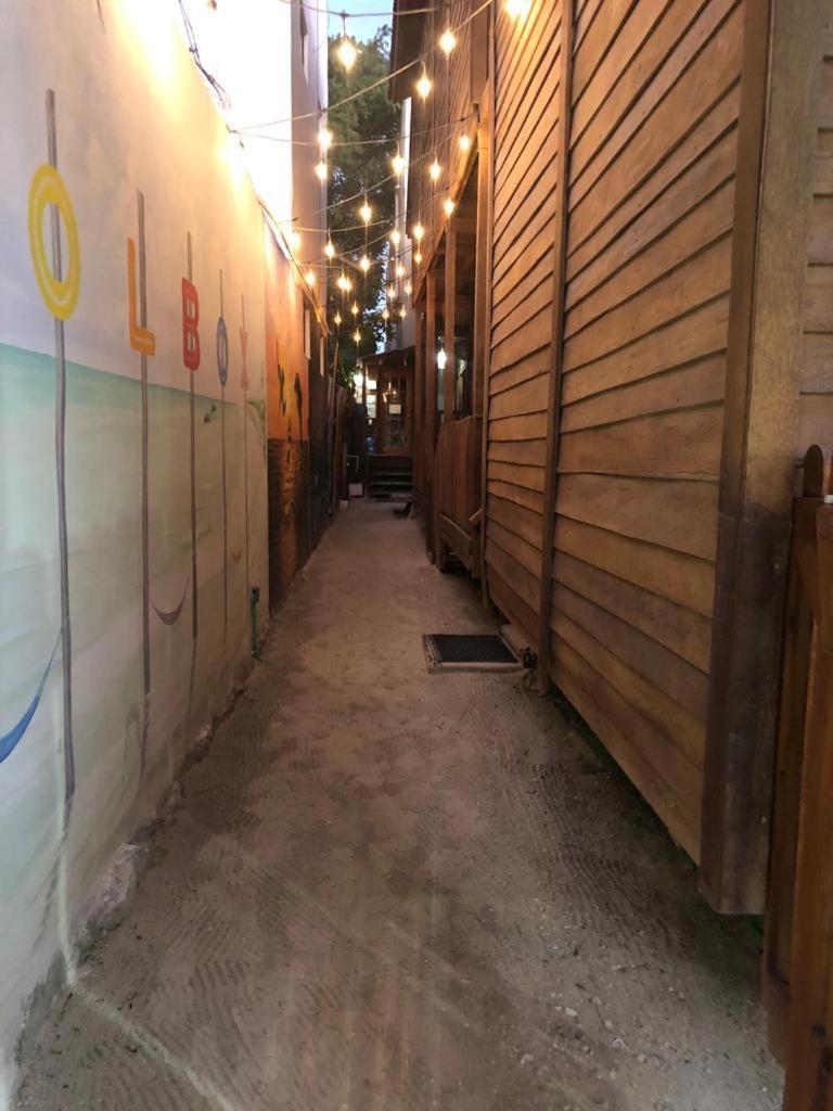 Cabanas Chac Mool Downtown ホルボックス島 エクステリア 写真