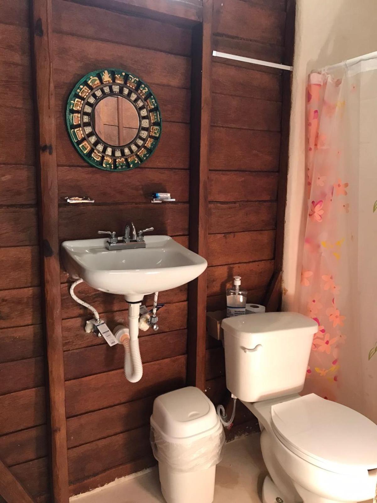 Cabanas Chac Mool Downtown ホルボックス島 エクステリア 写真